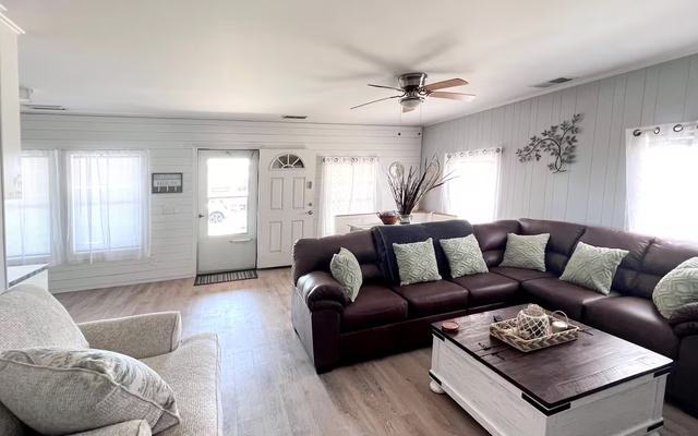 Unit B living room